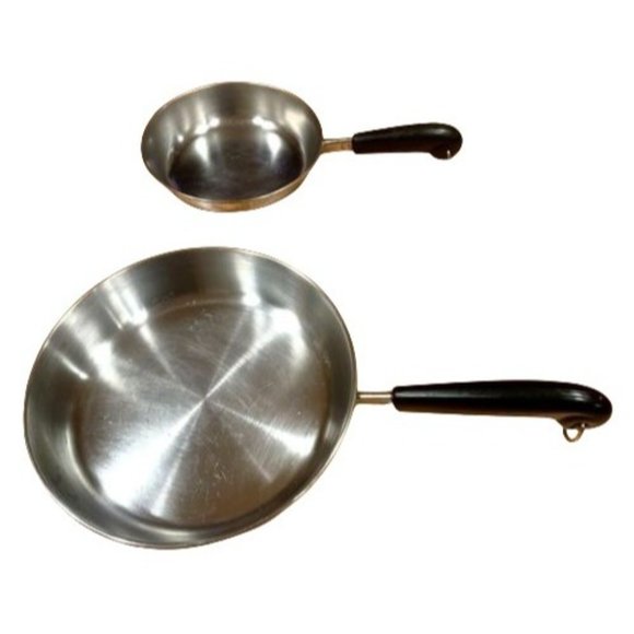 Vintage Revere Ware  set of 2 skillets - Picture 1 of 6